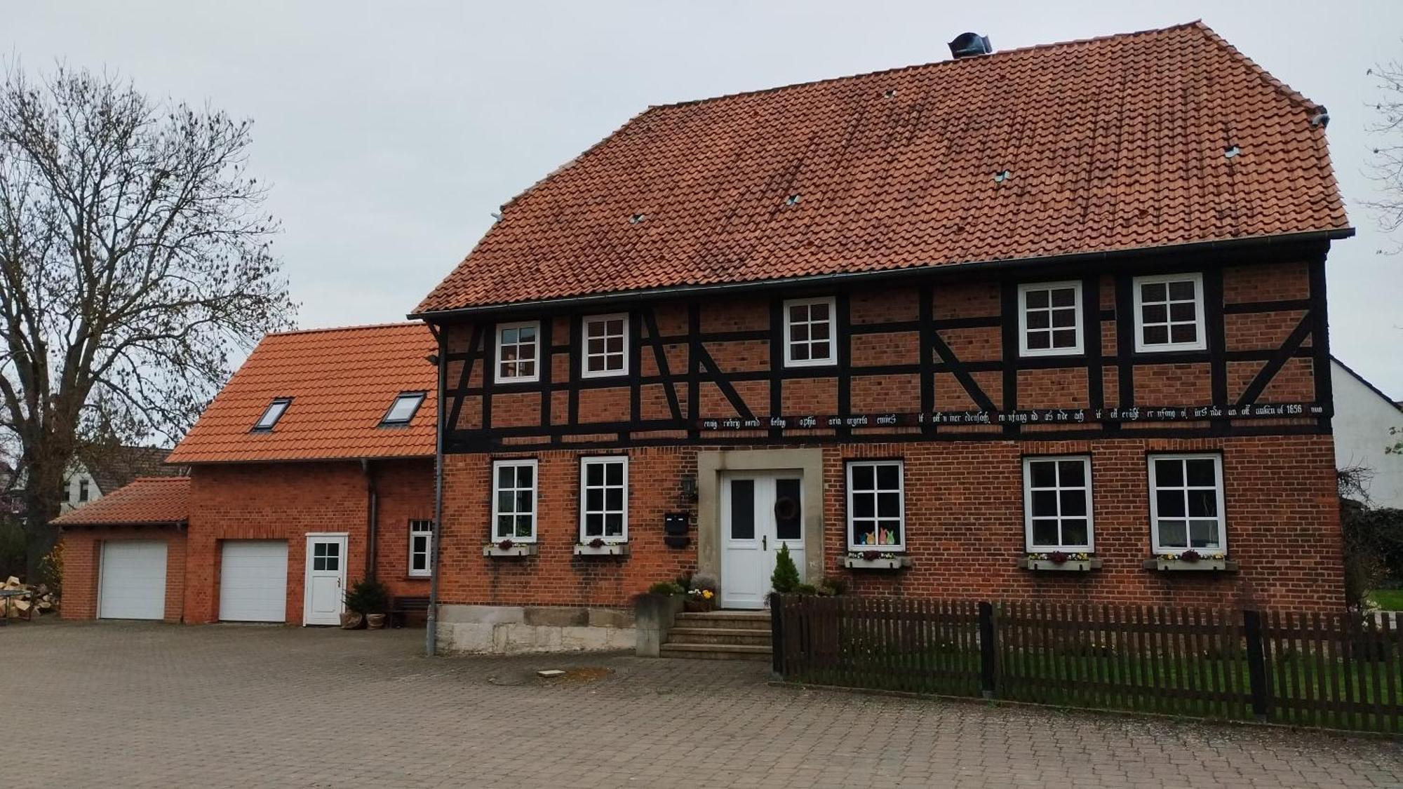 Wohnen Auf Dem Bauernhof Apartment Laatzen Luaran gambar